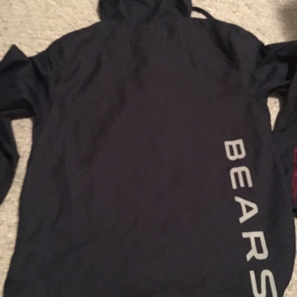 NFL bears rain jacket! - Picture 3 of 3